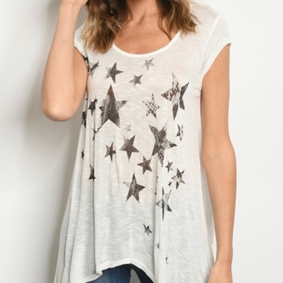🆕Distressed star print asymmetrical top - Picture 2 of 3